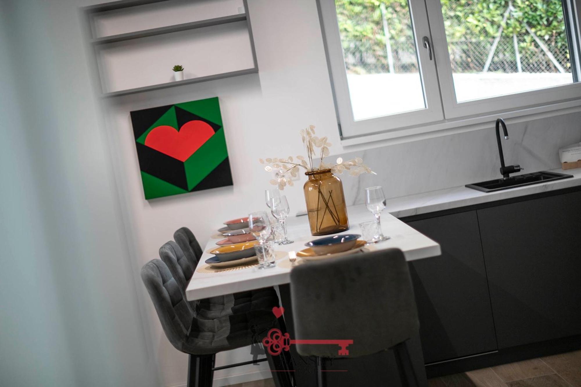 Home Sofia Room 4 - 5Min Station -By Easylife Swiss Lugano Exteriör bild